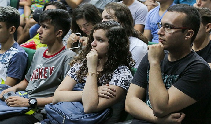Reunião_Auxílio estudantil_15_05_18_2.jpg Reunião_Auxílio estudantil_15_05_18_2.jpg