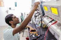 Laboratório de Potência e Controle