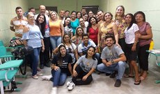 Grupo de uma das oficinas ministradas pelo time Enactus de Maracanaú durante o projeto. Foto: divulgação