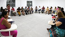 Em sala de aula, pais e responsáveis tiveram a oportunidade de conhecer detalhes específicos sobre o curso dos filhos. (Foto: Elieudo Nascimento)
