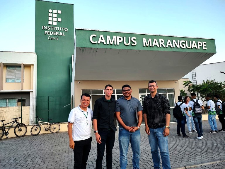 Aluno bolsista do Mestrado em Ensino Aluno bolsista do Mestrado em Ensino