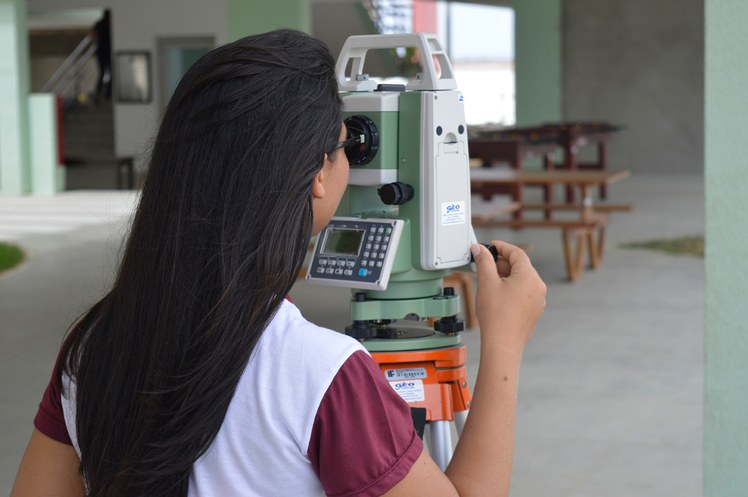 Laboratório de Topografia3.jpg