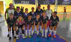 Time de futsal feminino do IFCE na estreia (Foto: Departamento de Educação Física e Esporte)