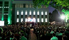 Servidores, autoridades e convidados prestigiaram a histórica inauguração da nova sede do IFCE (Foto: Bruno Leonardo)