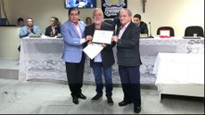 Gestores são homenageados pelo parlamento municipal