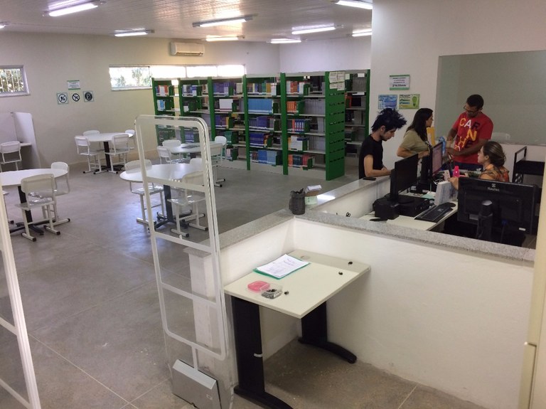 Biblioteca Campus Jaguaribe Biblioteca Campus Jaguaribe