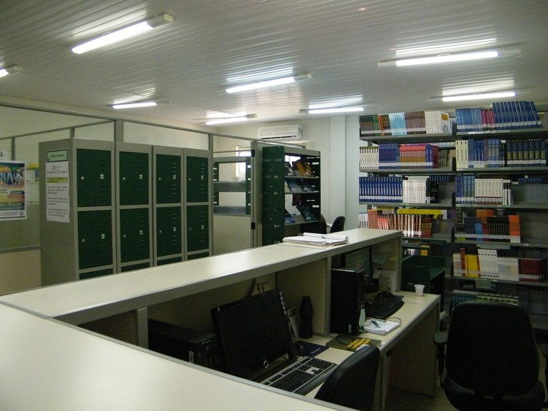 Biblioteca Campus Camocim Biblioteca Campus Camocim