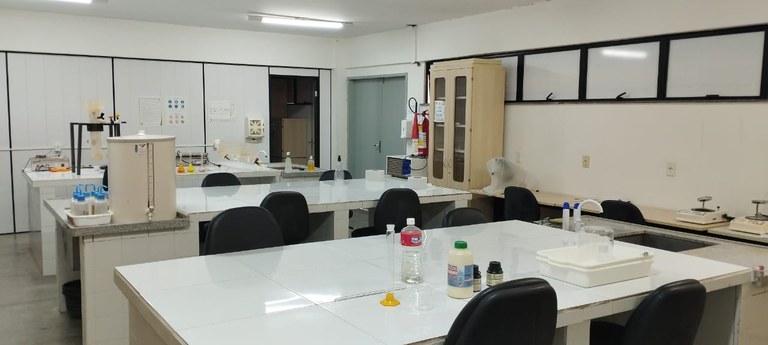 Lab Microbiologia 3.jpeg