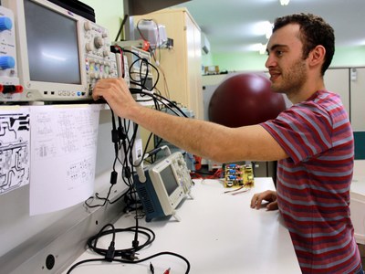 Lab Eletronica I.JPG Lab Eletronica I.JPG