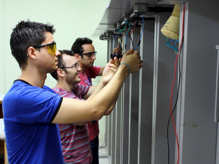Lab Instalações Eletricas.JPG
