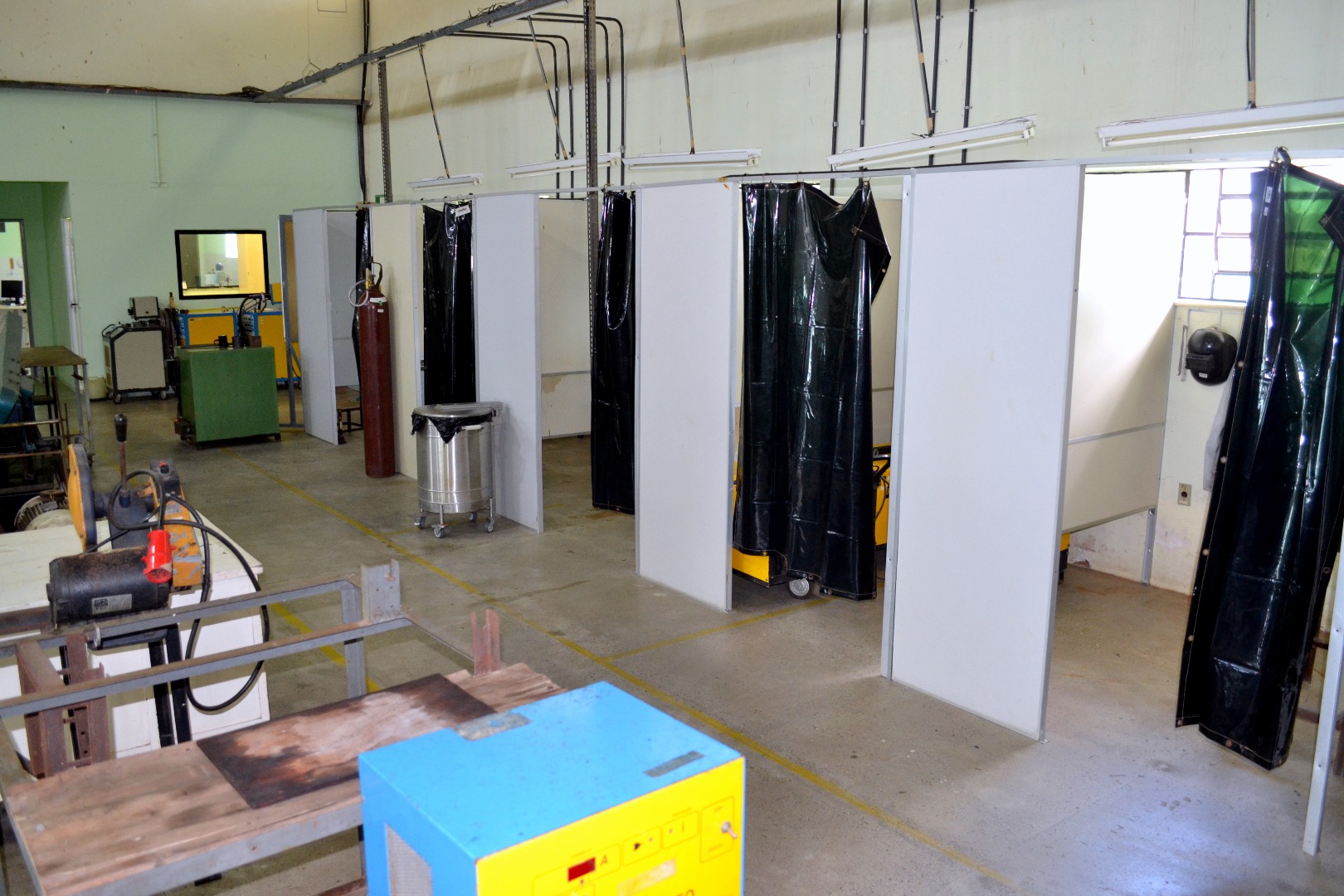 Lab Soldagem2.JPG