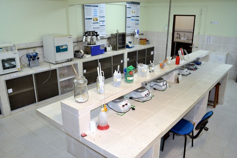 Lab de Biotecnologia.JPG