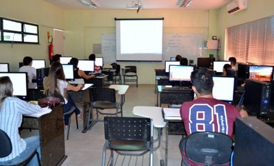 Lab Informática.jpg Lab Informática.jpg