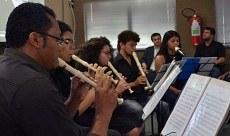 Um dos cursos é de flauta doce