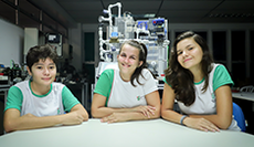 Equipe composta pelas estudantes Ana Caroline, Síntia Sousa e Gisele Oliveira.
