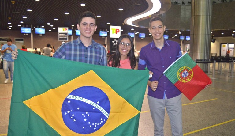 Alunos do IFCE embarcam para Portugal Alunos do IFCE embarcam para Portugal