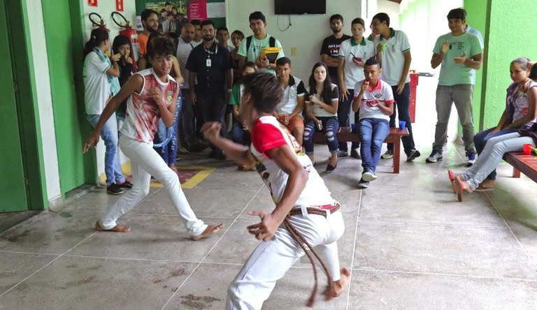 Lançamento do projeto Viver Capoeira