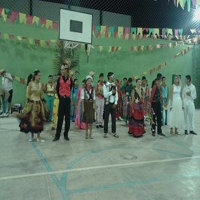 Apresentação de quadrilha na festa