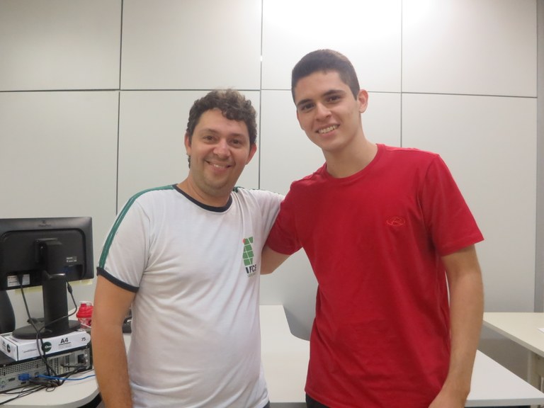 Coordenador de Informática e estudante