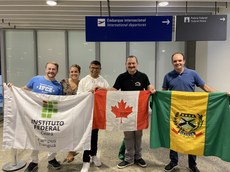 Estudante embarca rumo ao Canadá