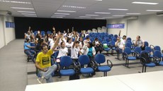 Estudantes consultados em orçamento participativo