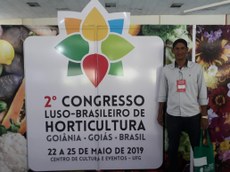 Professor participa de evento de horticultura