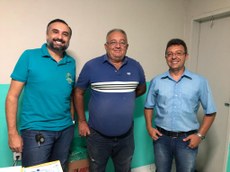 Secretário de Educação e Diretor do Transporte do Município de Umirim e Diretor Geral do Campus Umirim